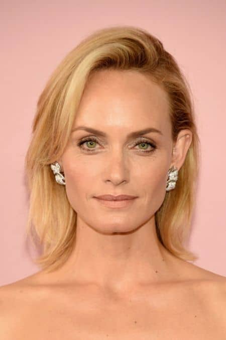 Amber Valletta : Parents, Siblings, Net Worth, Husband & Baby