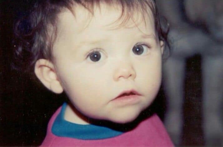 Cute look of Alexandra Daddario.