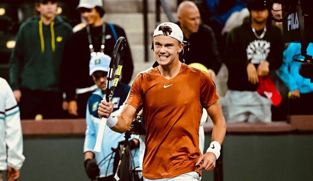 Matteo Berrettini picture after a great win(Source: Instagram)